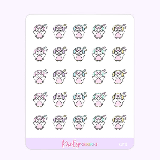 KU113 | Kuku listening to music